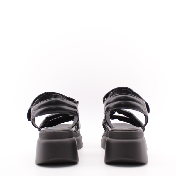 Босоножки черные BETSY