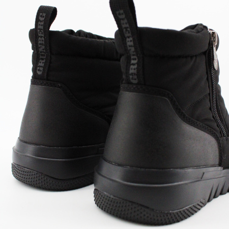 GRUNBERG дутики