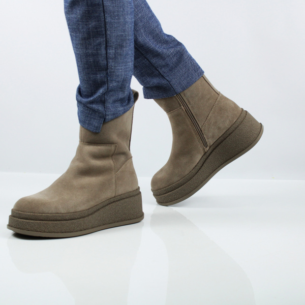 MADELLA полусапоги из замши