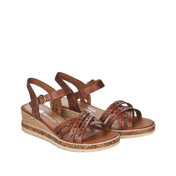 Коричневые босоножки на танкетке REMONTE